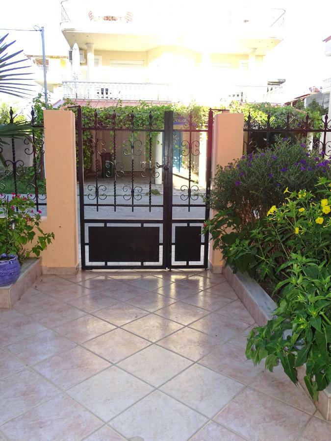 Olympiakí Aktí Socrates Apartments מראה חיצוני תמונה