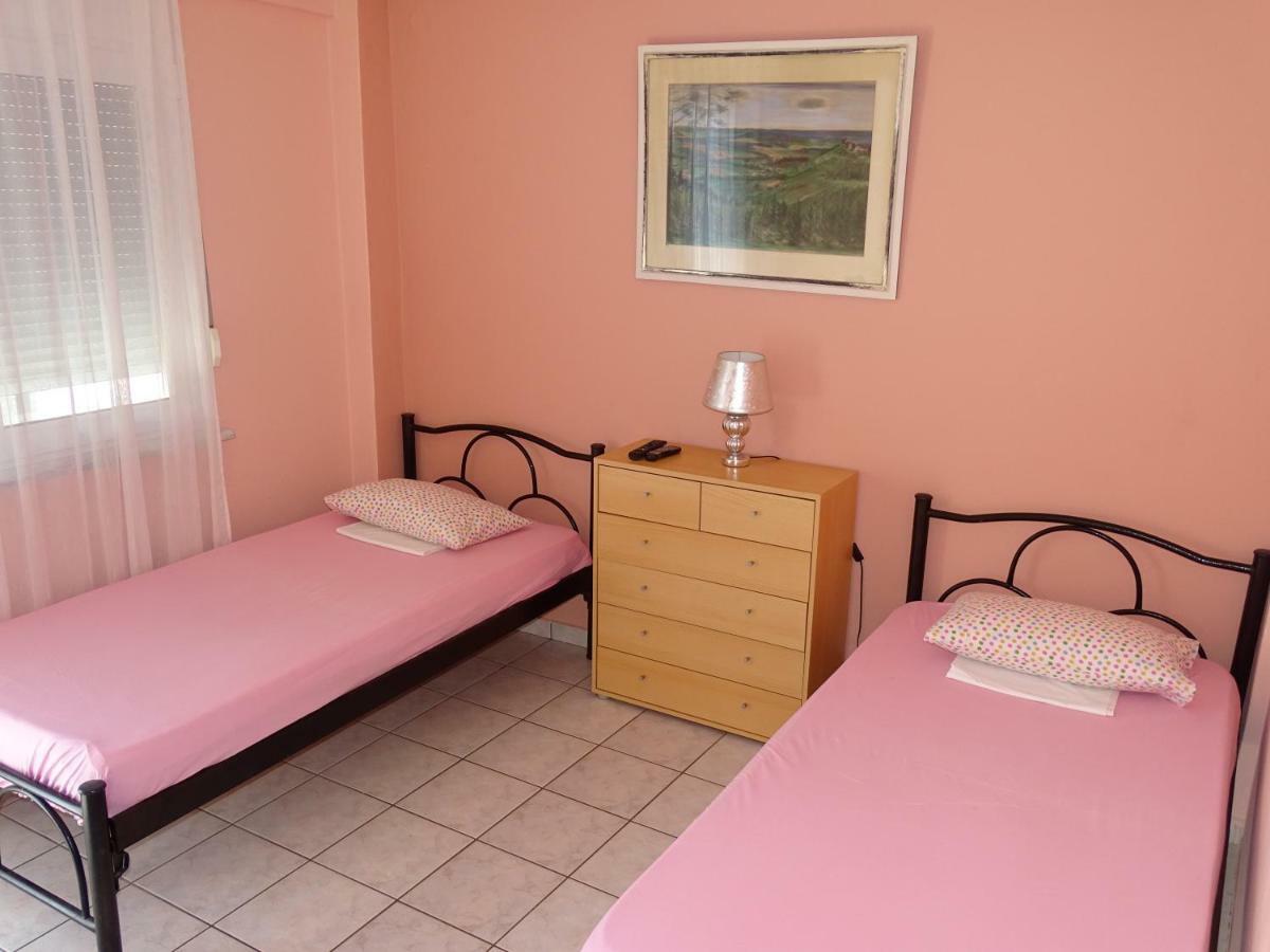 Olympiakí Aktí Socrates Apartments מראה חיצוני תמונה