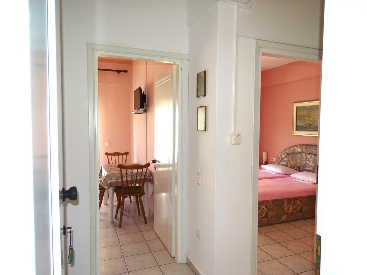 Olympiakí Aktí Socrates Apartments מראה חיצוני תמונה